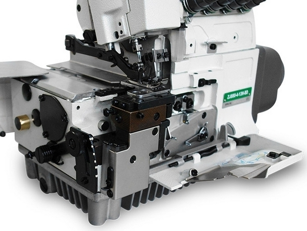 Стачивающе-обметочная швейная машина (оверлок) ZOJE ZJ-880-4-13H
